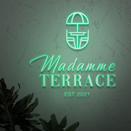 Logo von "Madamme Terrace" mit grünem Neonlicht und Pflanzenmotiv, gegründet 2021.
